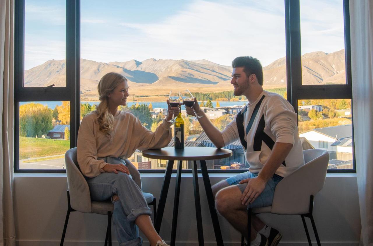Galaxy Boutique Hotel Lake Tekapo Exteriér fotografie The Terrace Bar