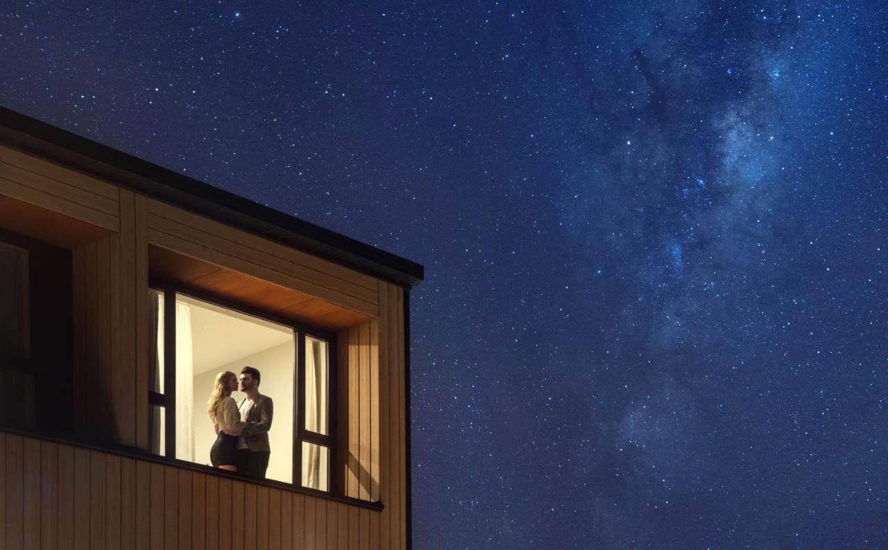 Galaxy Boutique Hotel Lake Tekapo Exteriér fotografie The Milky Way over the Southern Alps